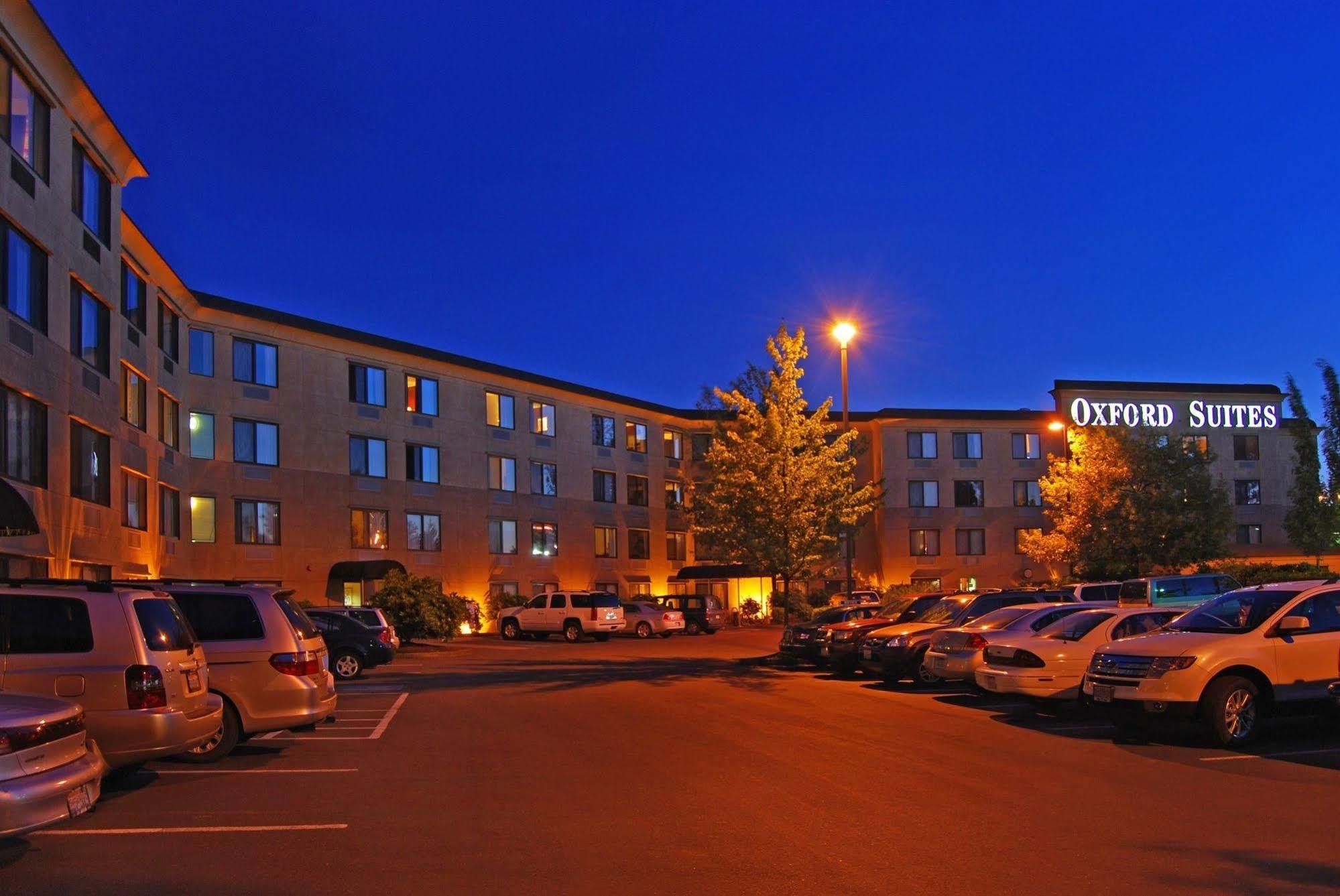 Oxford Suites Portland - Jantzen Beach Eksteriør bilde